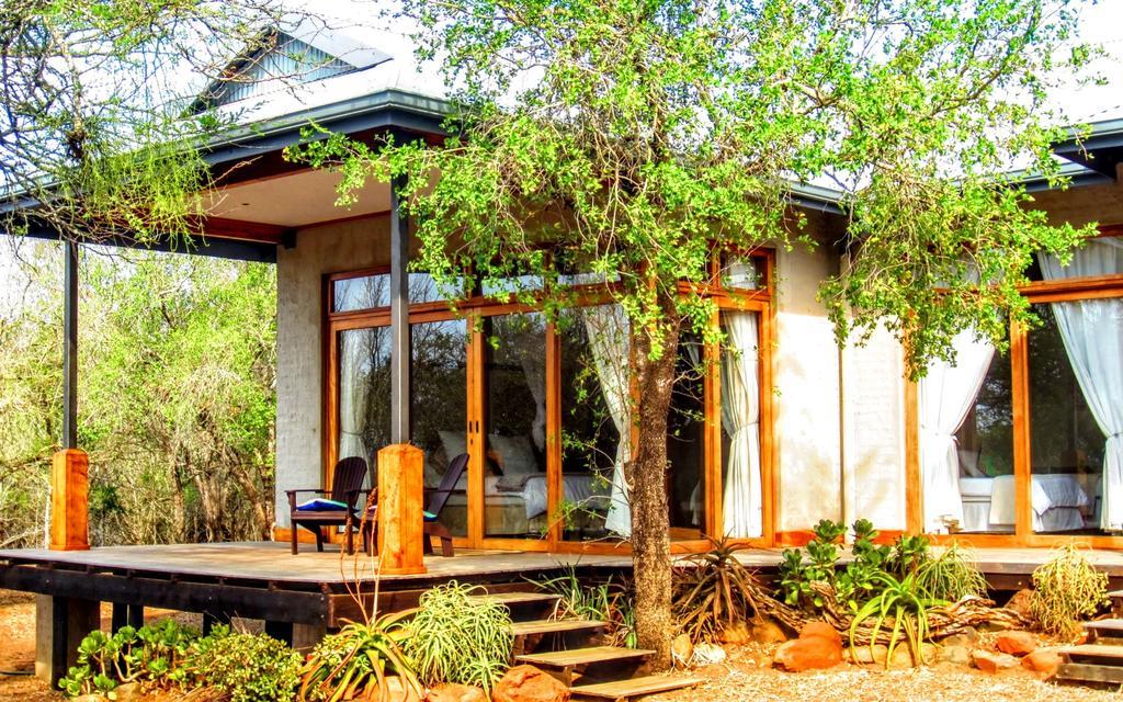 Chumbi Bush House *